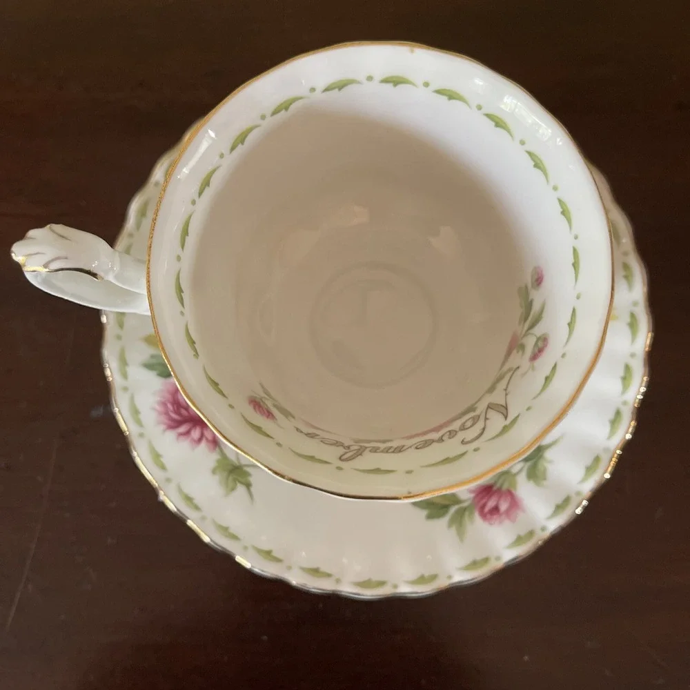Royal‎ Albert Flower Month November Set Tea Cup Saucer Plate Chrysanthemum